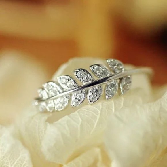 Sterling Silver Leaf CZ Ring - Picture 2 of 8